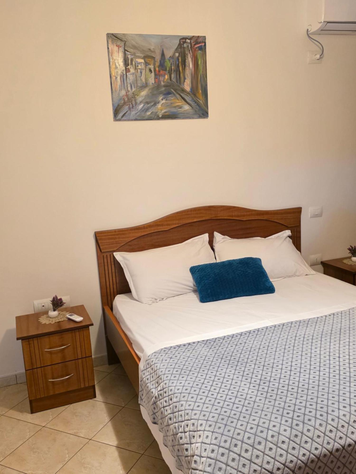 Erin Apartments Вльора Екстер'єр фото