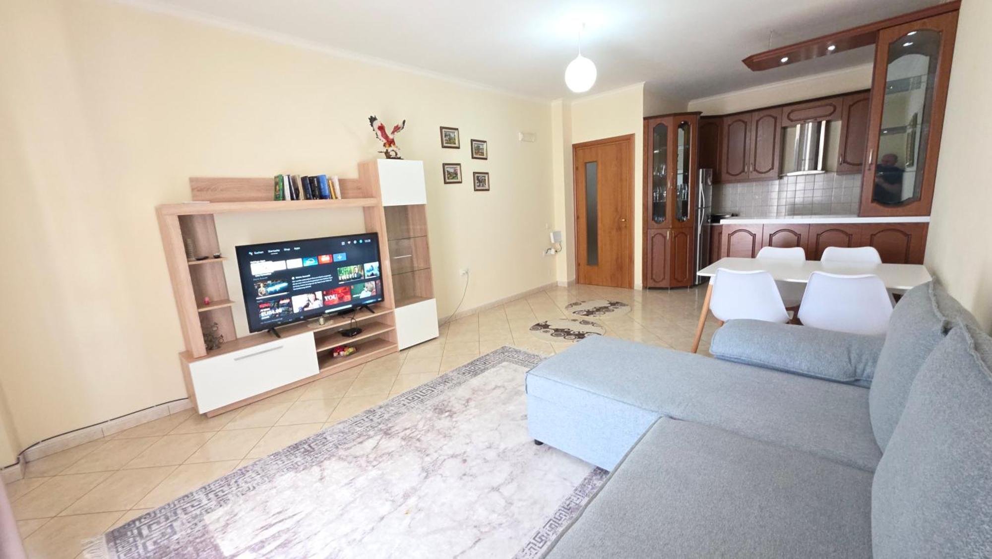 Erin Apartments Вльора Екстер'єр фото